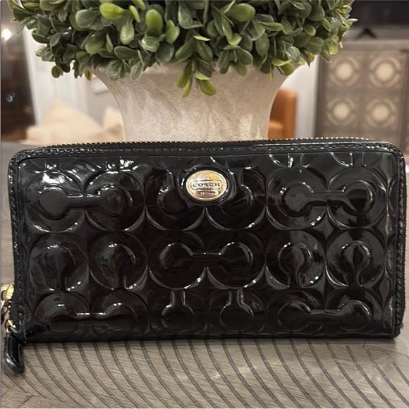 Coach Handbags - Coach Black Patent Leather Wallet